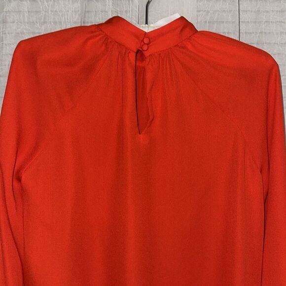 BR XS Vibrant Red Mock Neck Two Button Back Keyhole Long Balloon Sleeve Blouse - Picture 7 of 14